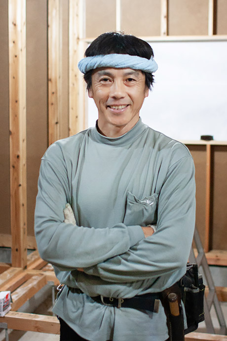 株式会社 一ッ葉住建　代表 岡崎竜二